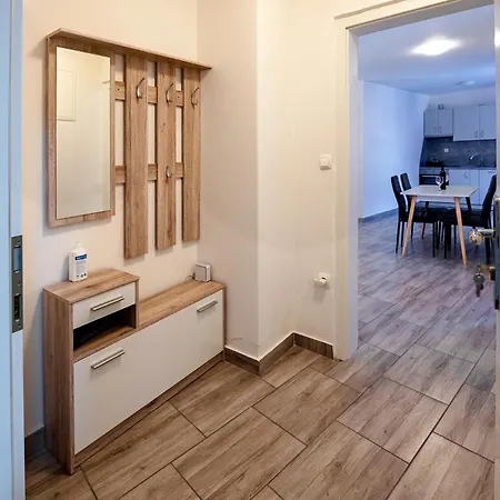 Apartmaji Pr' Kopavank شقة