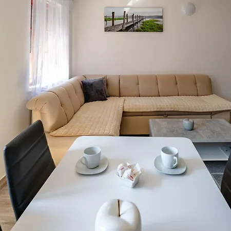 公寓 Apartmaji Pr' Kopavank *