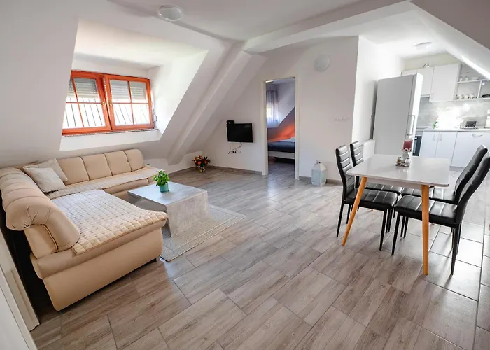 Apartmaji Pr' Kopavank *